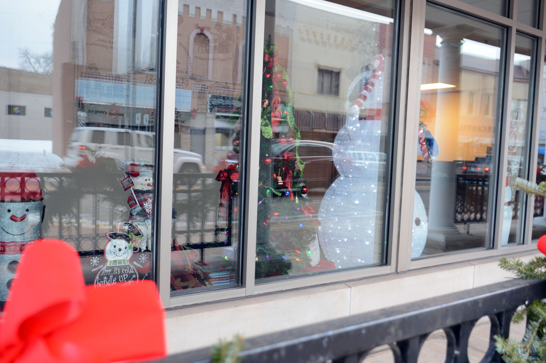 Portage shop windows, Dec. 18, 2020